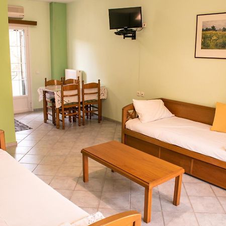 Chrisanthi Apartments Sívota Esterno foto