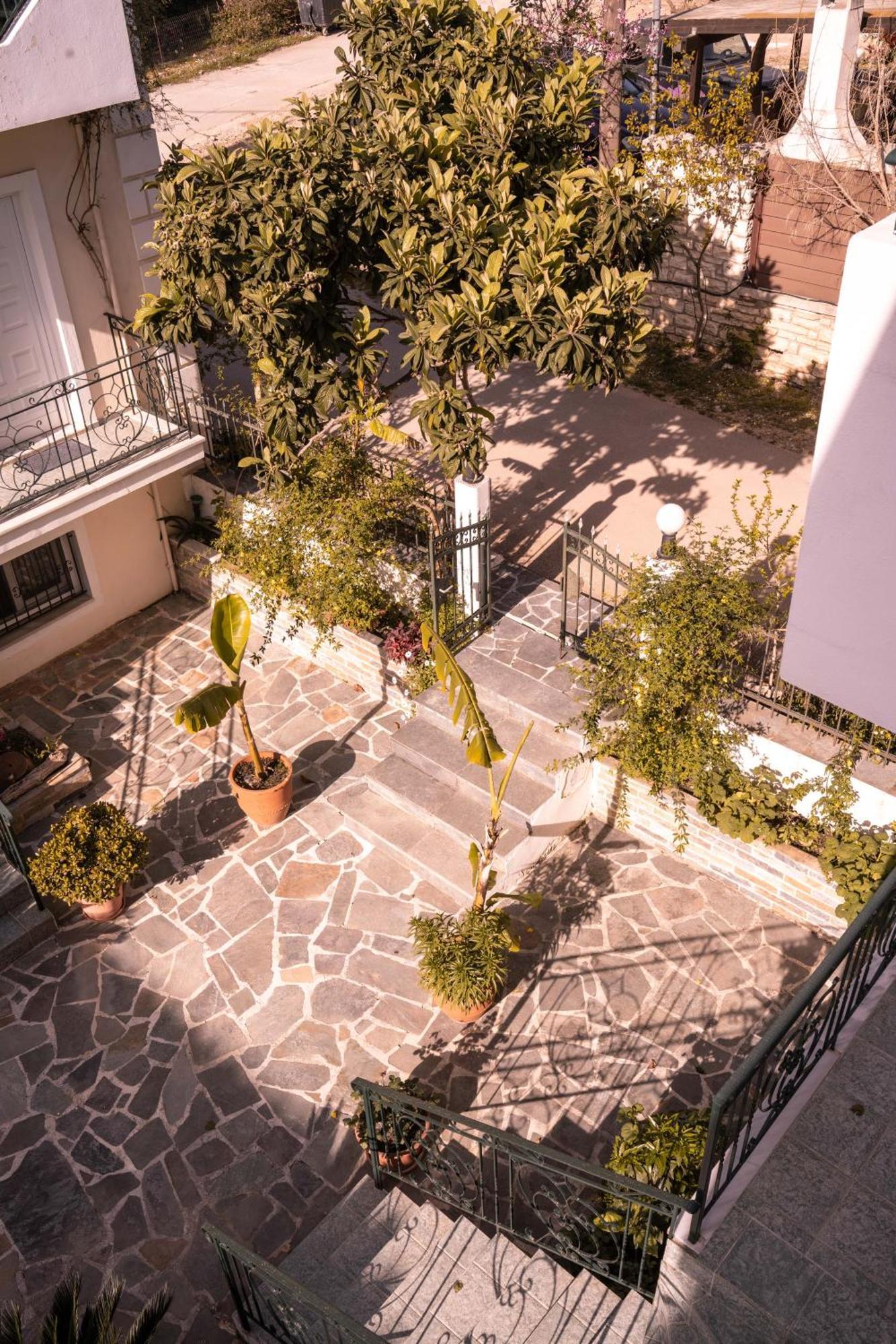 Chrisanthi Apartments Sívota Esterno foto