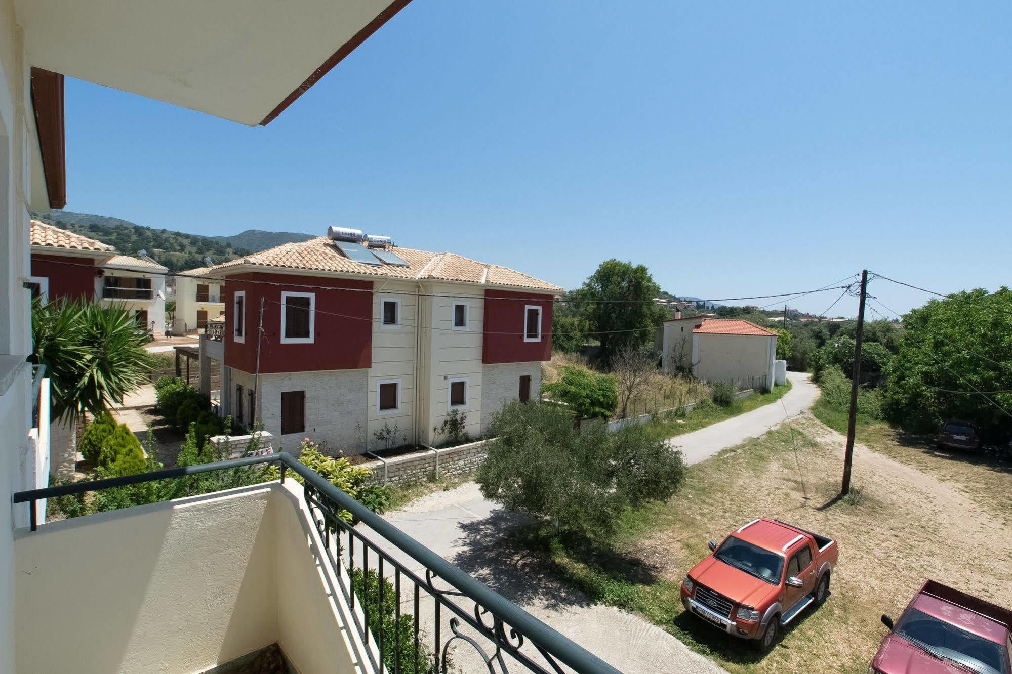 Chrisanthi Apartments Sívota Esterno foto