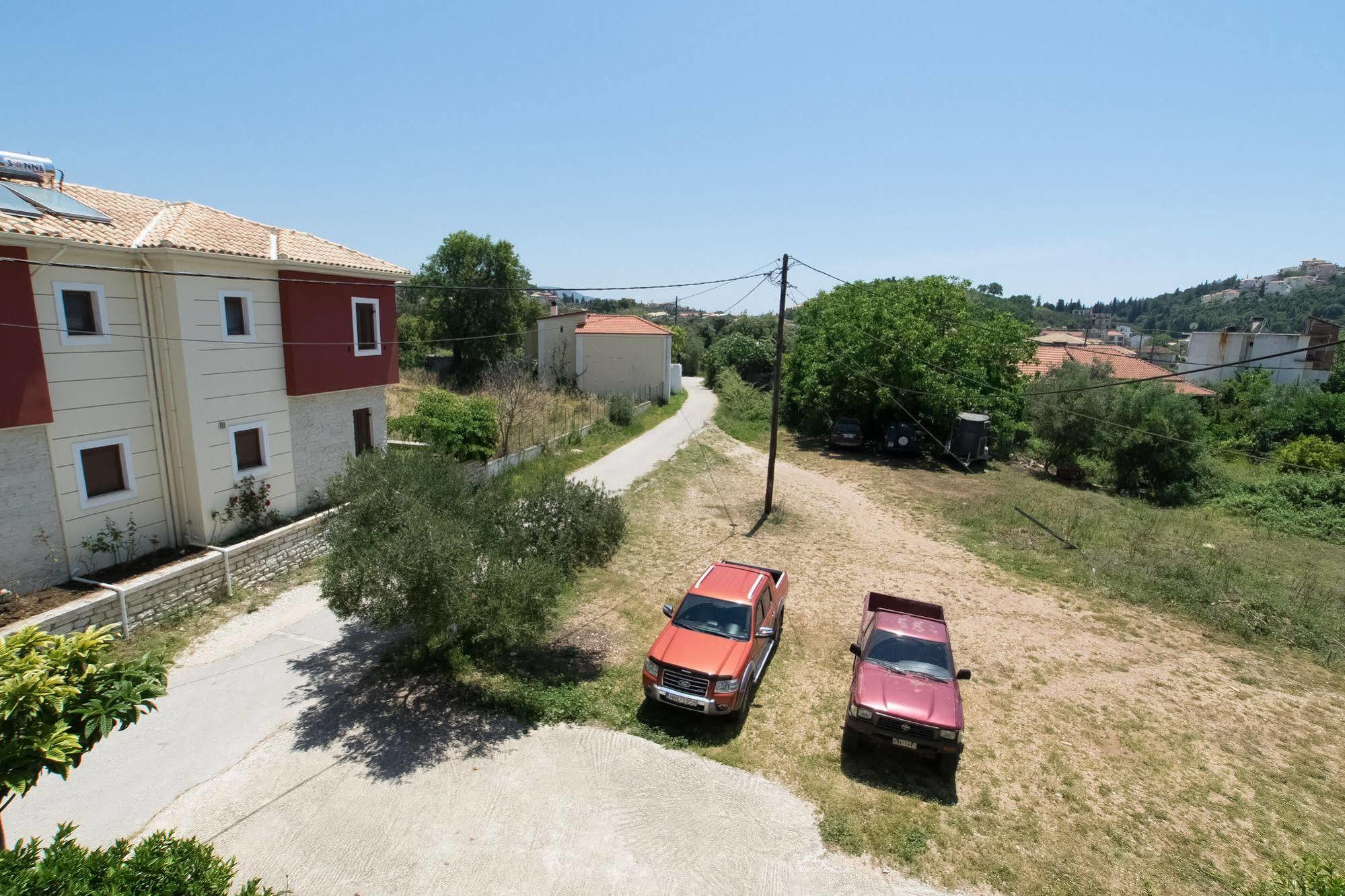 Chrisanthi Apartments Sívota Esterno foto